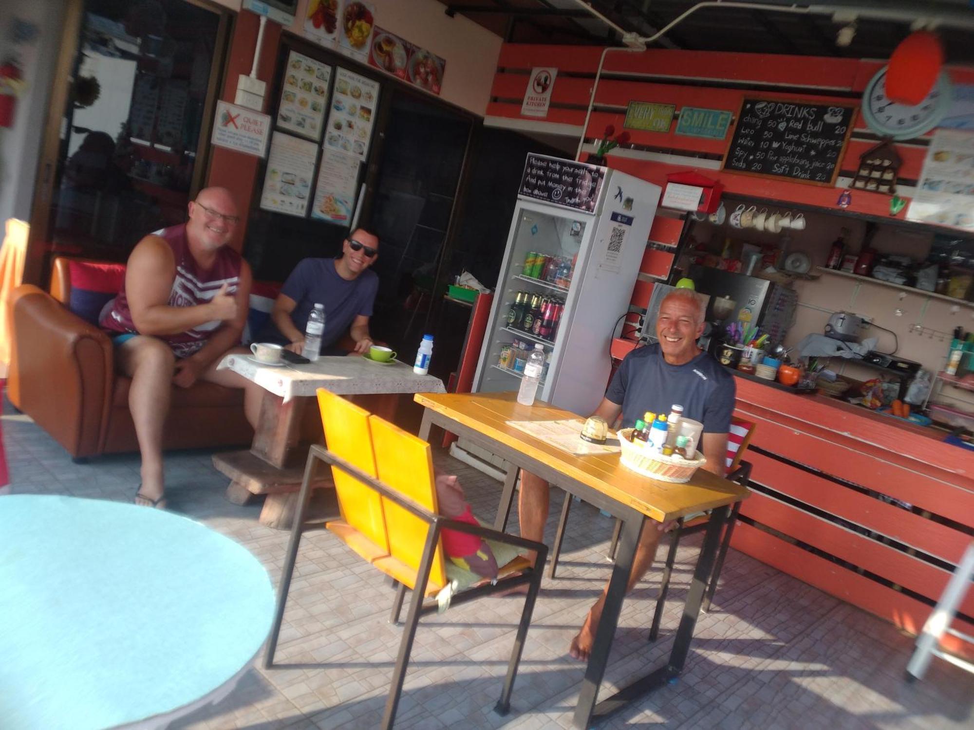 Jenny Hostel Huahin Екстер'єр фото