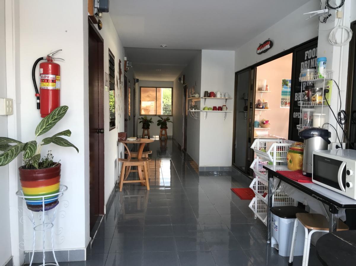 Jenny Hostel Huahin Екстер'єр фото